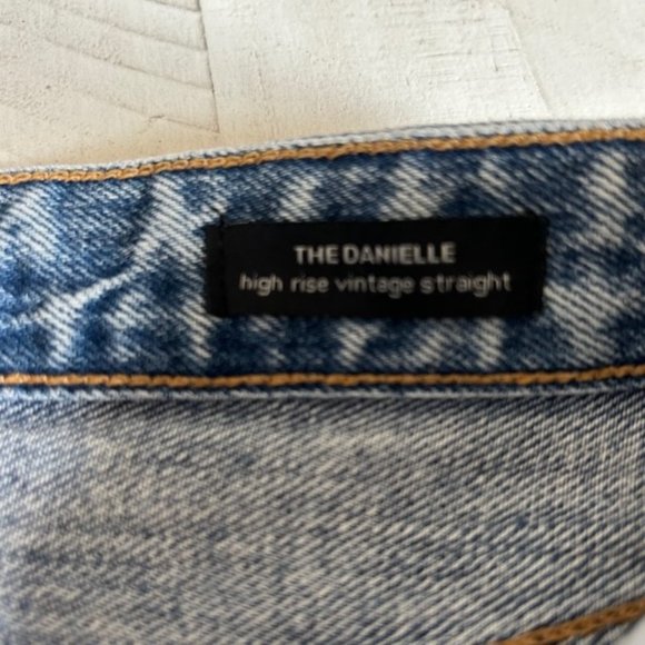 JOE'S JEANS - The Danielle - Picture 6 of 7